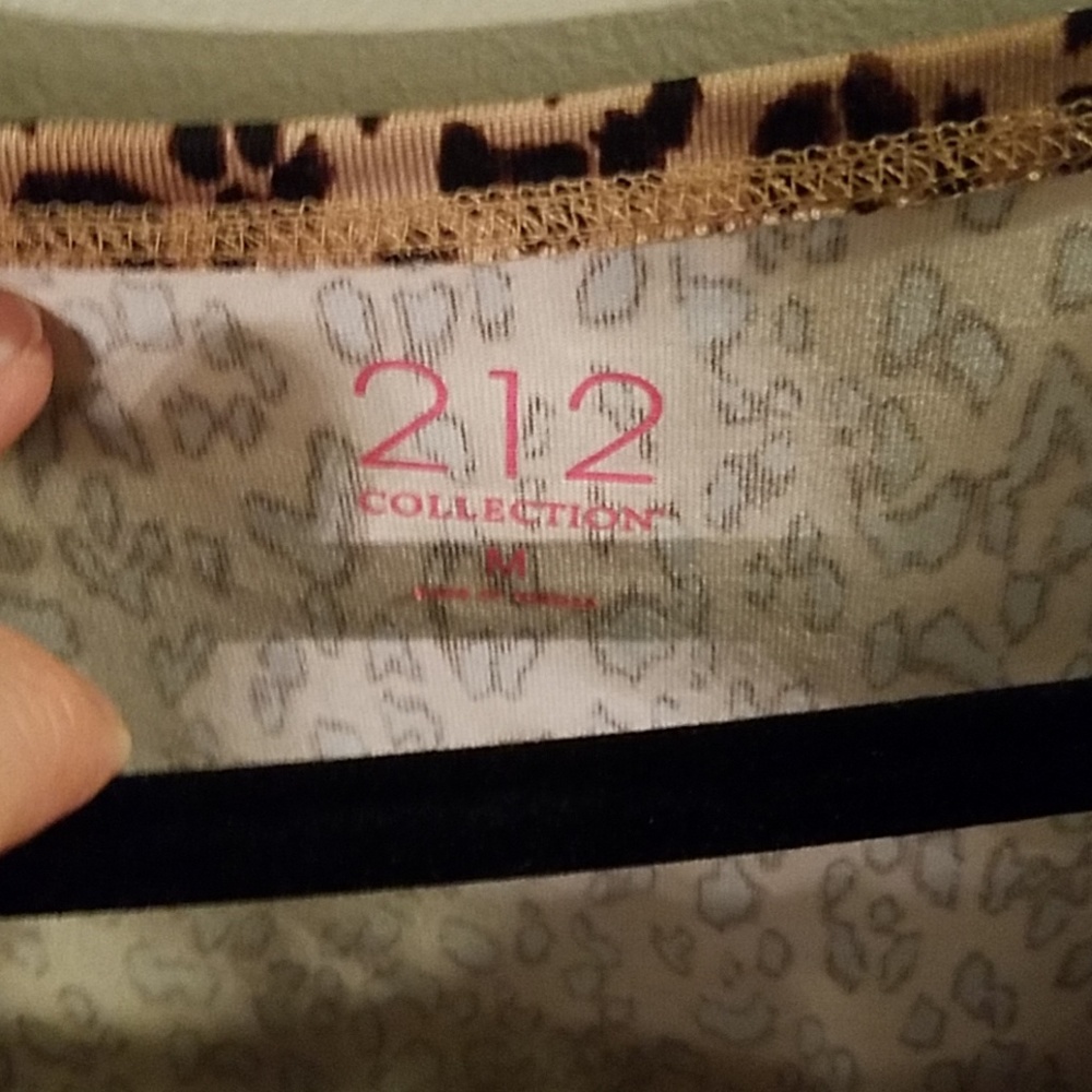 212 Collection Top - Picture 2 of 4